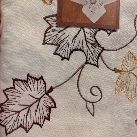 NIP! Fall Themed Embroidered Easy Care Tablecloth - Picture 2 of 5